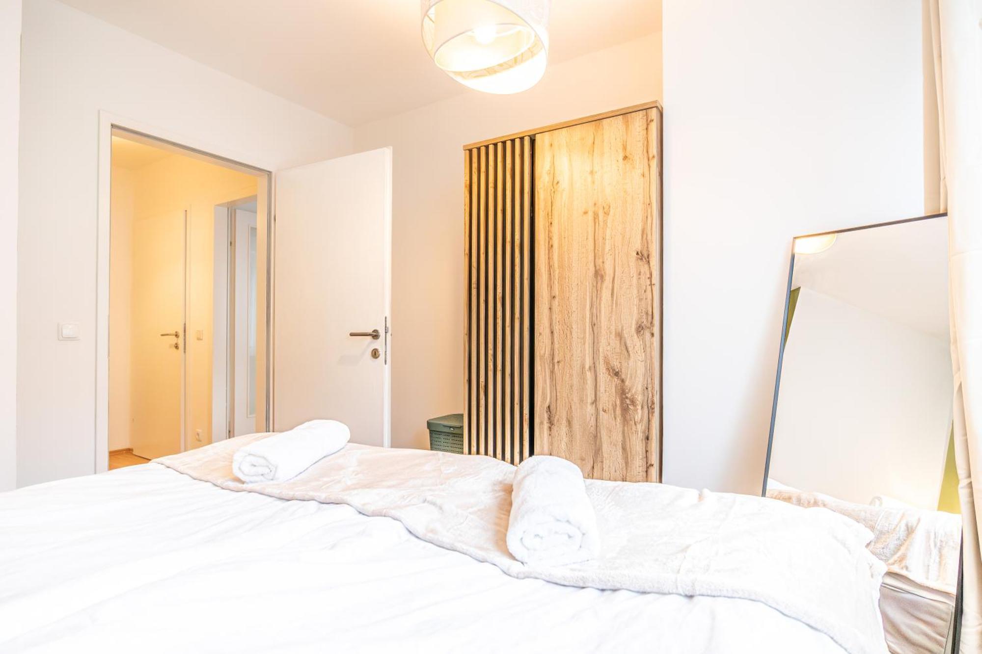 Апартаменти Charming 1Br, Steps From Reumannplatz U1 Відень Екстер'єр фото